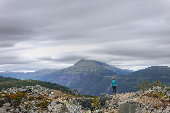 Wandern Norwegen Hardangervidda Blick auf den Gaustatoppen
