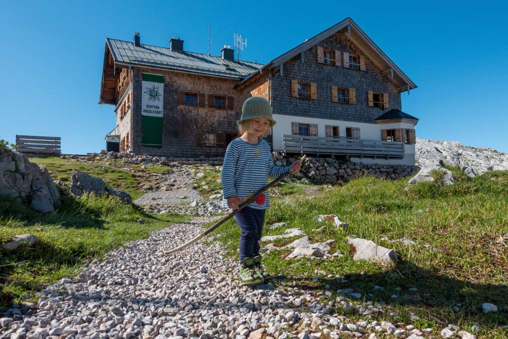 Mit Kleinkind auf einer Berghütte übernachten Infos und Tipps